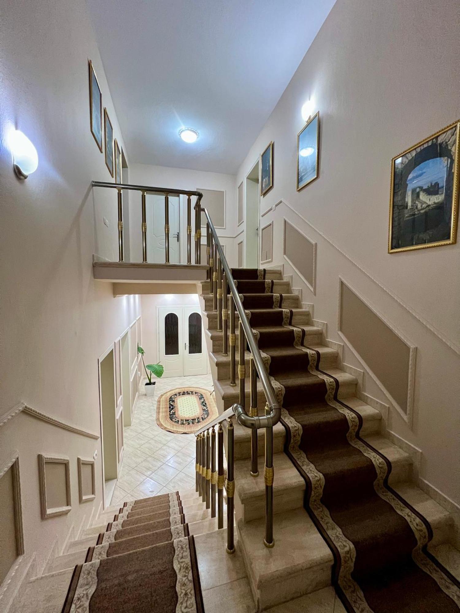 Hotel Vila Arbri Berat Dış mekan fotoğraf