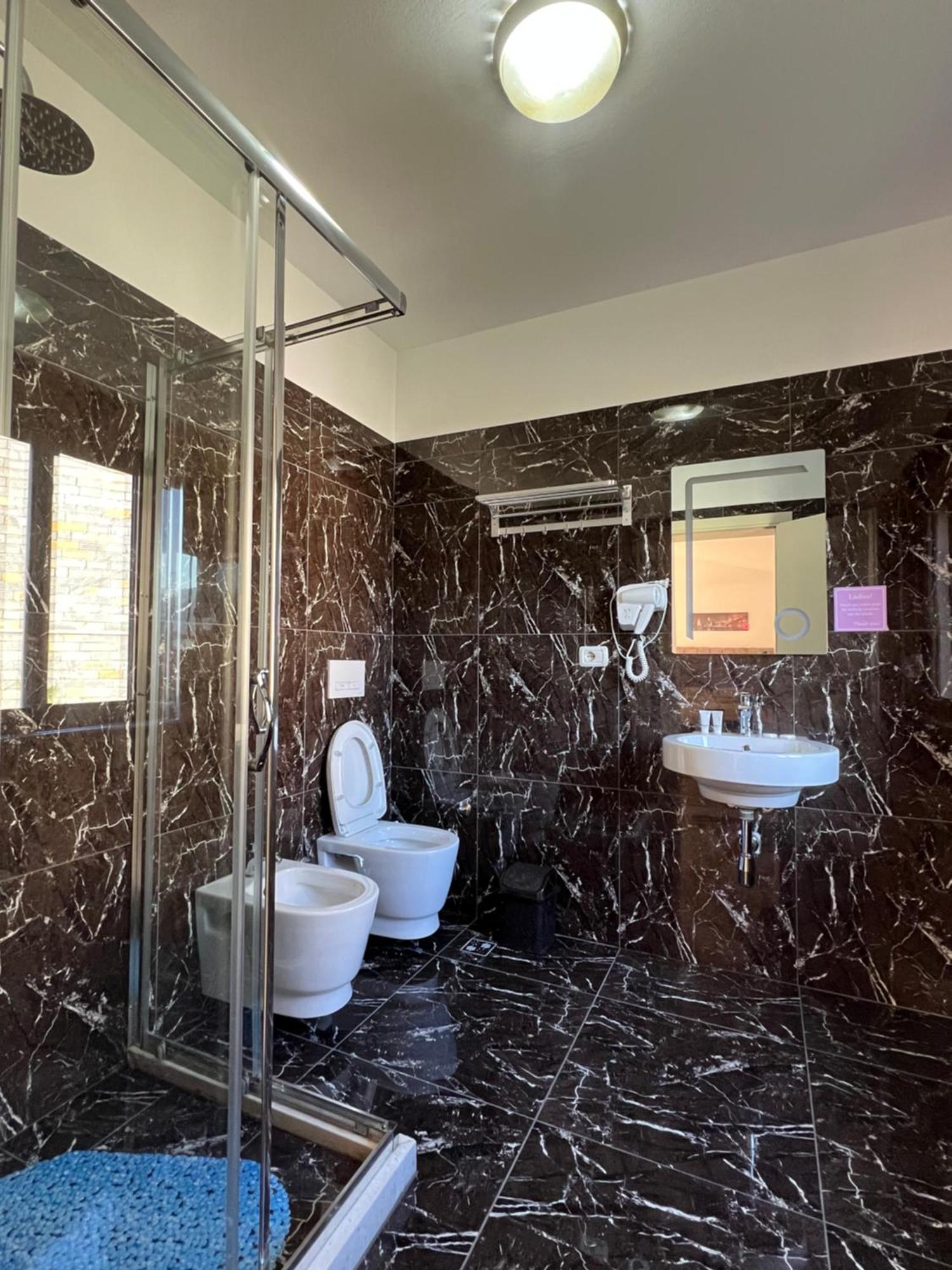 Hotel Vila Arbri Berat Dış mekan fotoğraf